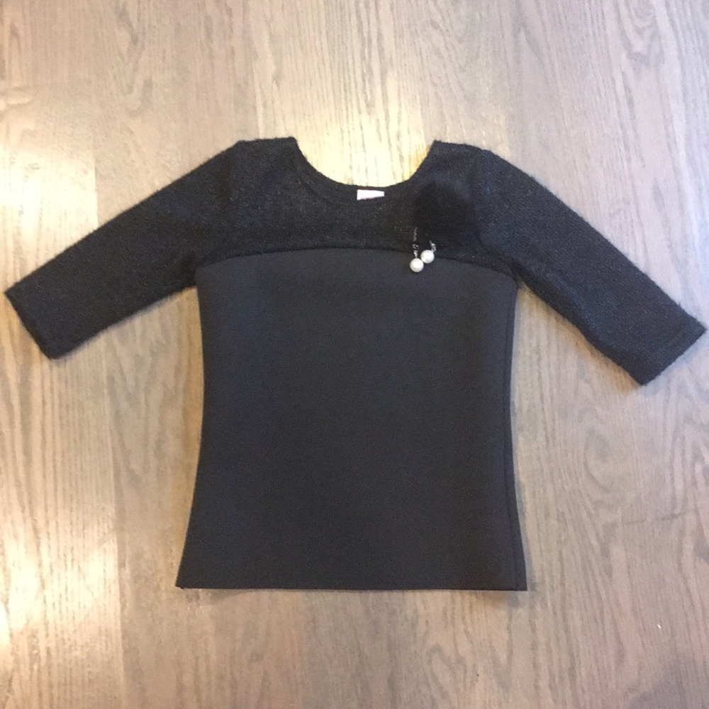 Dressy black top for juniors